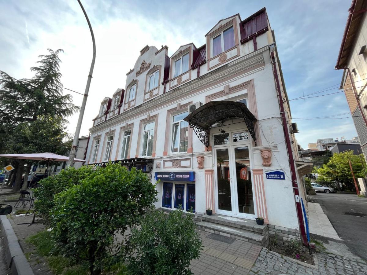 Old Clty Hotel Batumi Exterior photo