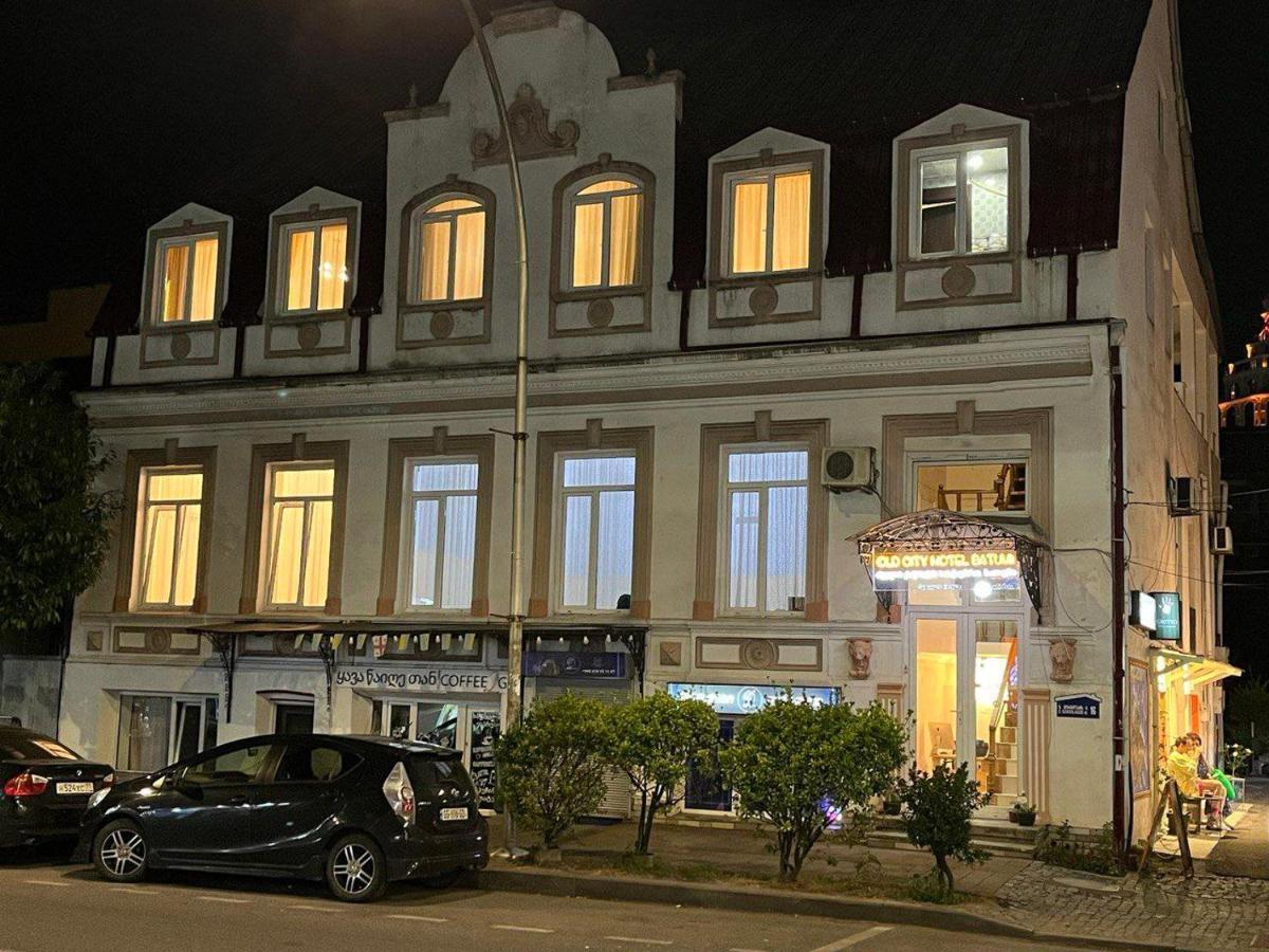 Old Clty Hotel Batumi Exterior photo